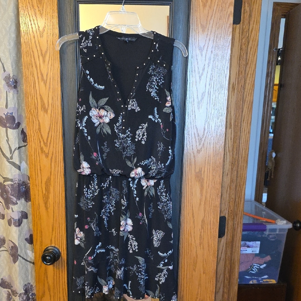 White House Black Market Black Floral Sleeveless Mini Dress